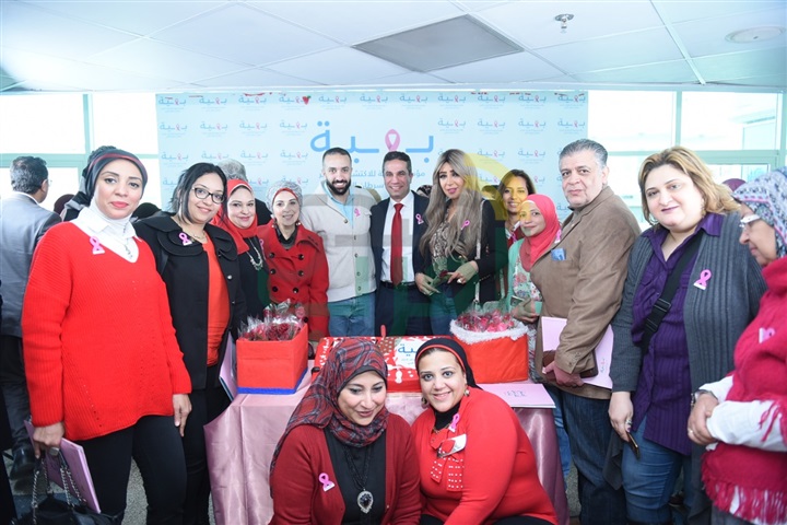 بالصور.. نجوم الإعلام ومسئولو النادي الأهلي في زيارة لـ «بهية» بالصور.. نجوم الإعلام ومسئولو النادي الأهلي في زيارة لـ «بهية»