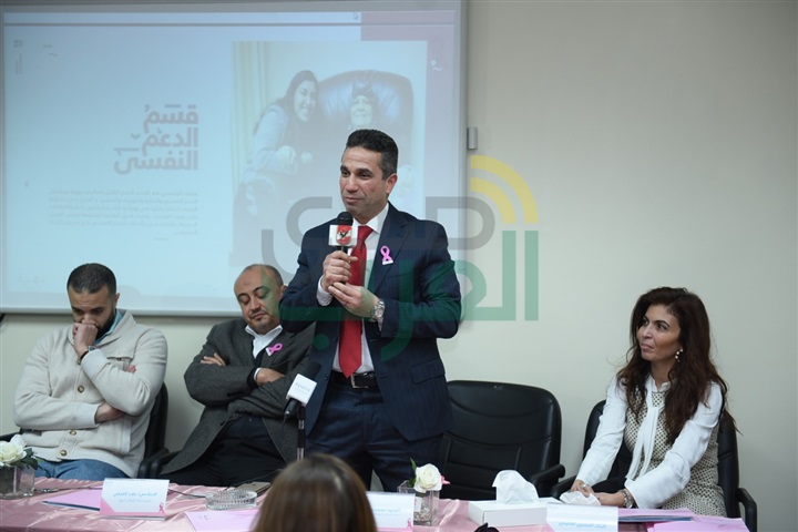 بالصور.. نجوم الإعلام ومسئولو النادي الأهلي في زيارة لـ «بهية» بالصور.. نجوم الإعلام ومسئولو النادي الأهلي في زيارة لـ «بهية»