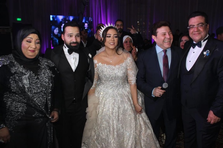 بالصور.. نجوم الفن فى حفل زفاف كريمة الملحن احمد منصور بالصور.. نجوم الفن فى حفل زفاف كريمة الملحن احمد منصور