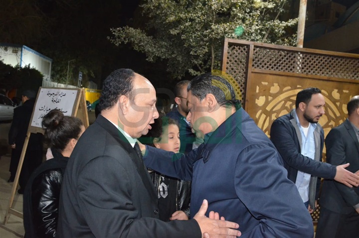 بالصور.. نجوم الفن يشاركان مراسم عزاء والدة الفنان محمود عبد الغفار بالصور.. نجوم الفن يشاركان مراسم عزاء والدة الفنان محمود عبد الغفار