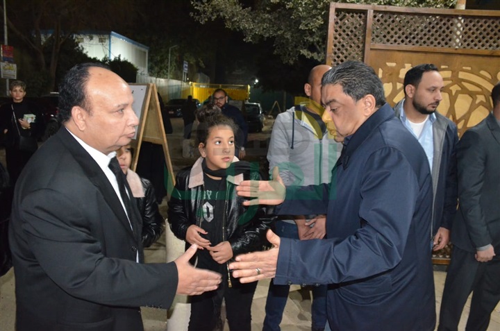 بالصور.. نجوم الفن يشاركان مراسم عزاء والدة الفنان محمود عبد الغفار بالصور.. نجوم الفن يشاركان مراسم عزاء والدة الفنان محمود عبد الغفار
