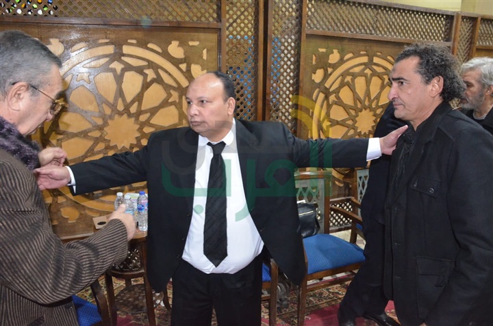 بالصور.. نجوم الفن يشاركان مراسم عزاء والدة الفنان محمود عبد الغفار بالصور.. نجوم الفن يشاركان مراسم عزاء والدة الفنان محمود عبد الغفار