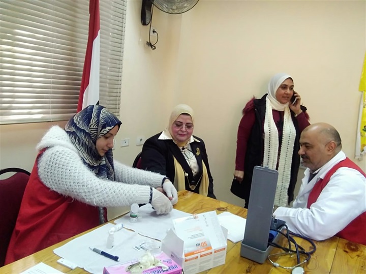 بالصور.. وكيل تعليم كفر الشيخ والقيادات التعليمية يجرون الفحص الطبي في " مليون صحة"