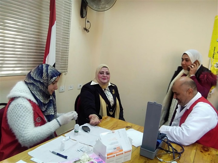 بالصور.. وكيل تعليم كفر الشيخ والقيادات التعليمية يجرون الفحص الطبي في " مليون صحة"