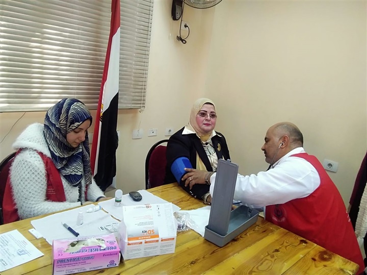 بالصور.. وكيل تعليم كفر الشيخ والقيادات التعليمية يجرون الفحص الطبي في " مليون صحة"