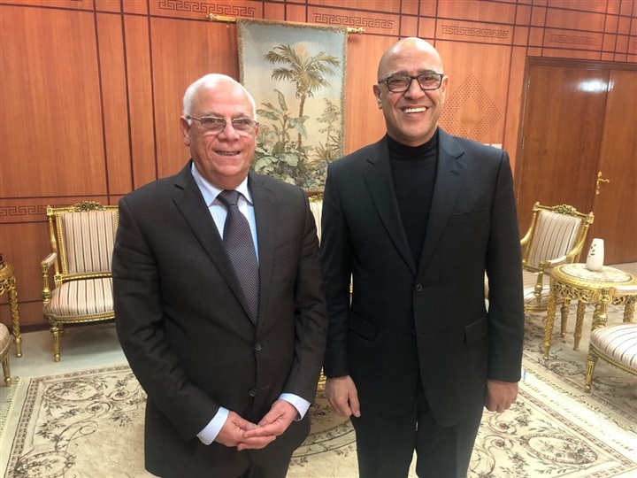 بالصور.. أشرف عبدالباقي يعرض "مسرحية كلها غلط" لأول مرة ببورسعيد مارس المقبل بالصور.. أشرف عبدالباقي يعرض "مسرحية كلها غلط" لأول مرة ببورسعيد مارس المقبل