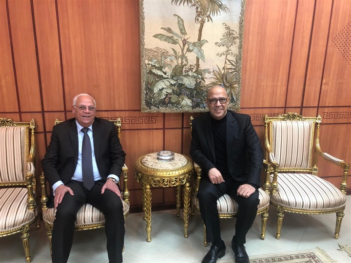 بالصور.. أشرف عبدالباقي يعرض "مسرحية كلها غلط" لأول مرة ببورسعيد مارس المقبل بالصور.. أشرف عبدالباقي يعرض "مسرحية كلها غلط" لأول مرة ببورسعيد مارس المقبل