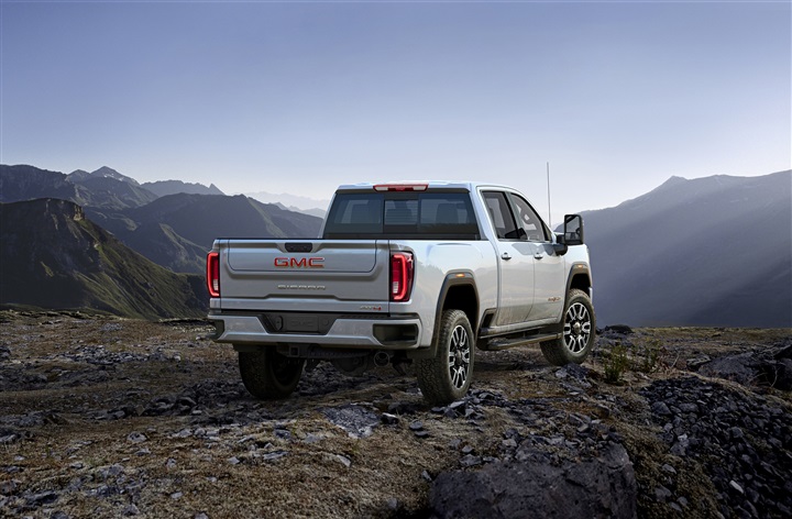 "جي إم سي" تقدّم "سييرا Heavy Duty" الجديدة كلّياً للعام 2020