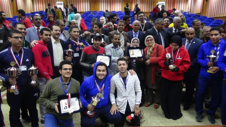 4 ميداليات ذهبية وفضية لـ"نادي العلوم المنيا" بأسبوع "كفر الشيخ"