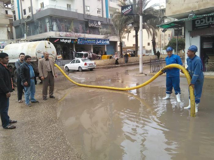 تكثيف أعمال سحب مياه الأمطار وإزالة أثاره من الشوارع والميادين بالشرقية 