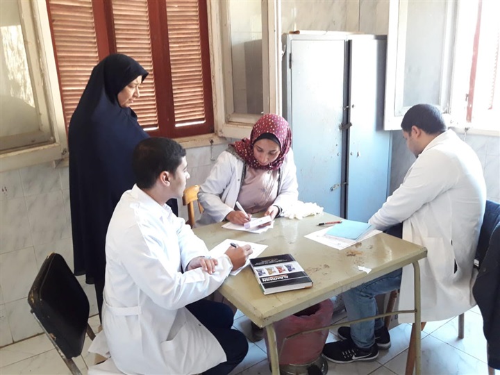 بالصور.. فوز جامعة كفر الشيخ بالمركز الأول في القوافل الطبية بأسبوع شباب الجامعات 