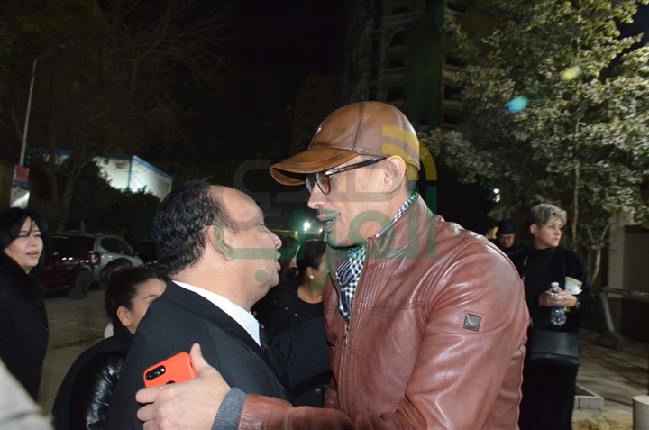 بالصور.. نجوم الفن يشاركان مراسم عزاء والدة الفنان محمود عبد الغفار بالصور.. نجوم الفن يشاركان مراسم عزاء والدة الفنان محمود عبد الغفار