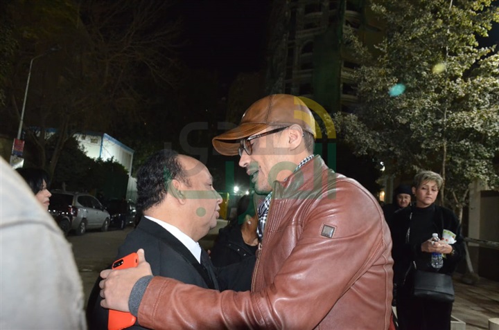 بالصور.. نجوم الفن يشاركان مراسم عزاء والدة الفنان محمود عبد الغفار بالصور.. نجوم الفن يشاركان مراسم عزاء والدة الفنان محمود عبد الغفار