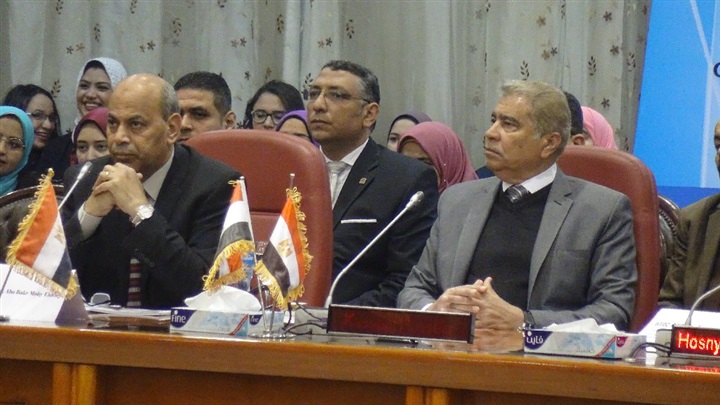 رئيس جامعة المنيا يفتتح المؤتمر السنوي الثالث لجراحات المسالك البولية بالصعيد رئيس جامعة المنيا يفتتح المؤتمر السنوي الثالث لجراحات المسالك البولية بالصعيد
