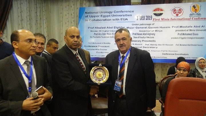 رئيس جامعة المنيا يفتتح المؤتمر السنوي الثالث لجراحات المسالك البولية بالصعيد رئيس جامعة المنيا يفتتح المؤتمر السنوي الثالث لجراحات المسالك البولية بالصعيد