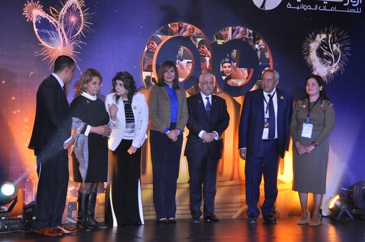وزراء وفنانيين فى مؤتمر حملة "عنيك فى عنينا" وزراء وفنانيين فى مؤتمر حملة "عنيك فى عنينا"