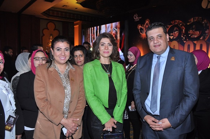 وزراء وفنانيين فى مؤتمر حملة "عنيك فى عنينا" وزراء وفنانيين فى مؤتمر حملة "عنيك فى عنينا"