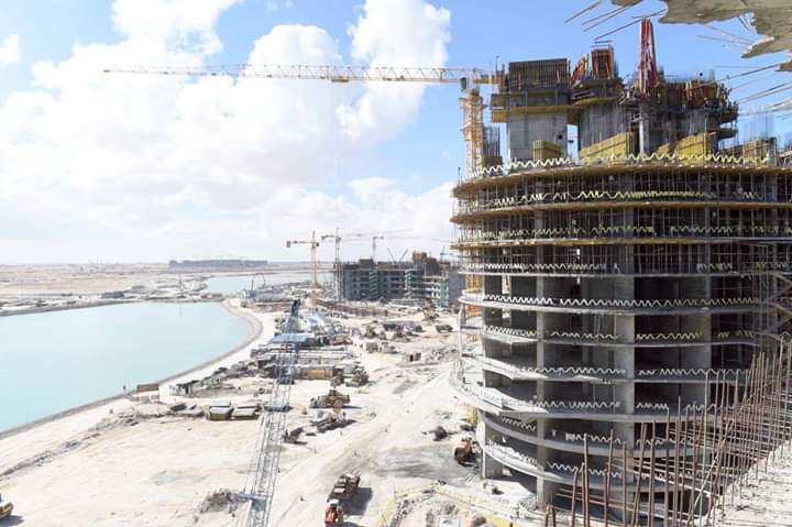 بالصور.. رئيس الوزراء يبدأ جولة تفقدية بمشروعات مدينة العلمين الجديدة بالصور.. رئيس الوزراء يبدأ جولة تفقدية بمشروعات مدينة العلمين الجديدة
