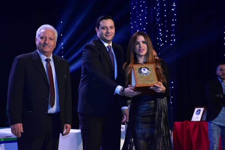 بالصور.. حمادة هلال يشعل حفل خريجي أكاديمية 6 أكتوبر 2019 بحضور نجوم الفن والمشاهير بالصور.. حمادة هلال يشعل حفل خريجي أكاديمية 6 أكتوبر 2019 بحضور نجوم الفن والمشاهير