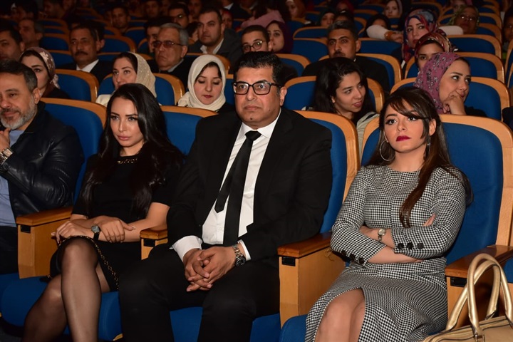بالصور.. حمادة هلال يشعل حفل خريجي أكاديمية 6 أكتوبر 2019 بحضور نجوم الفن والمشاهير بالصور.. حمادة هلال يشعل حفل خريجي أكاديمية 6 أكتوبر 2019 بحضور نجوم الفن والمشاهير