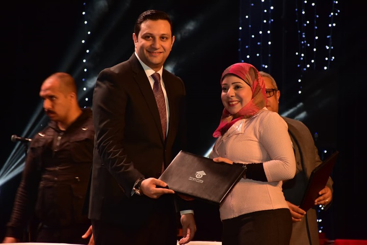 بالصور.. حمادة هلال يشعل حفل خريجي أكاديمية 6 أكتوبر 2019 بحضور نجوم الفن والمشاهير بالصور.. حمادة هلال يشعل حفل خريجي أكاديمية 6 أكتوبر 2019 بحضور نجوم الفن والمشاهير