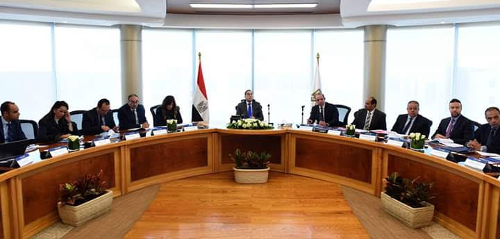 رئيس الوزراء يلتقي أعضاء  مجلس إدارة البورصة المصرية بالقرية الذكية