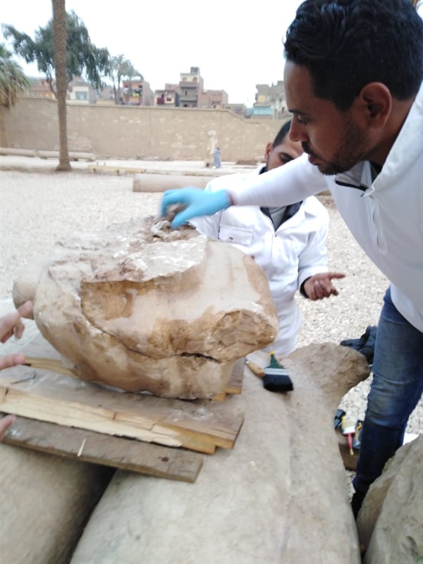 البدء في أعمال ترميم تمثال رمسيس الثاني بمحافظة سوهاج البدء في أعمال ترميم تمثال رمسيس الثاني بمحافظة سوهاج