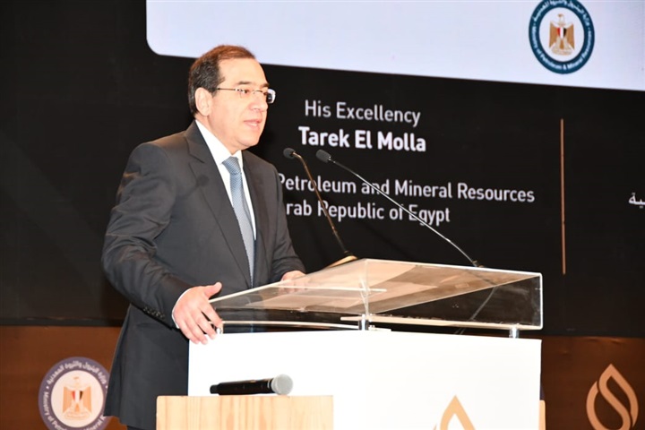 وزير البترول يعرض نتائج مبادرات «إيجبس 2018» وزير البترول يعرض نتائج مبادرات «إيجبس 2018»
