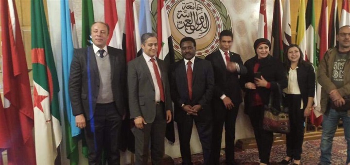 محمد بركات: التوعية الإعلامية ضرورة لوقف النصب باسم الجامعة العربية محمد بركات: التوعية الإعلامية ضرورة لوقف النصب باسم الجامعة العربية