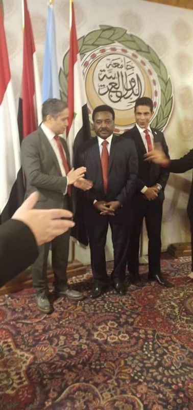 محمد بركات: التوعية الإعلامية ضرورة لوقف النصب باسم الجامعة العربية محمد بركات: التوعية الإعلامية ضرورة لوقف النصب باسم الجامعة العربية