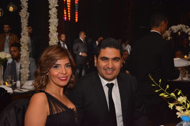 بالصور.. حماقي يشعل زفاف نجل المخرج طارق العتر بـ"كل يوم من ده" و"ياستار" و"راضيني" بحضور المشاهير بالصور.. حماقي يشعل زفاف نجل المخرج طارق العتر بـ"كل يوم من ده" و"ياستار" و"راضيني" بحضور المشاهير