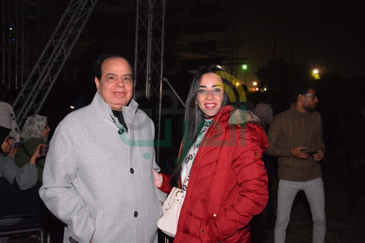 بالصور.. حماقي يفتتح حفله بنادي الشمس بـ "كل يوم من ده" بالصور.. حماقي يفتتح حفله بنادي الشمس بـ "كل يوم من ده"