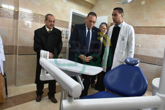 محافظ الشرقية ورئيس قطاع الطب العلاجي يفتتحان مركز طب الأسرة بالعزيزية بمنيا القمح