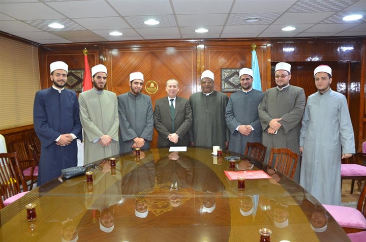 بالصور.. إطلاق القوافل الدعوية لمواجهة الفكر المتطرف والمتشدد بكفر الشيخ بالصور.. إطلاق القوافل الدعوية لمواجهة الفكر المتطرف والمتشدد بكفر الشيخ