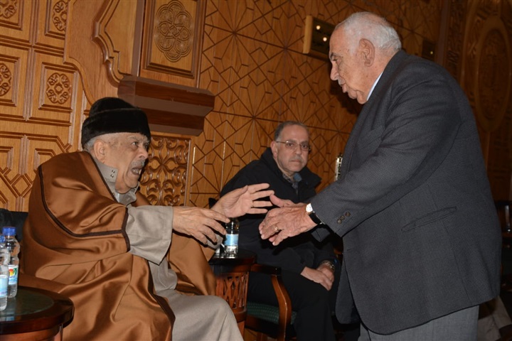 بالصور.. كبار رجال الدولة والوزراء ومشاهير الفن والأعلام في عزاء زوجة وزير الإسكان الأسبق بالصور.. كبار رجال الدولة والوزراء ومشاهير الفن والأعلام في عزاء زوجة وزير الإسكان الأسبق