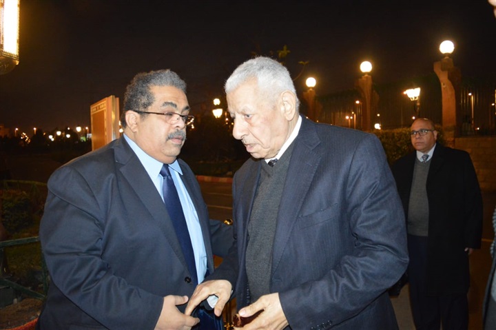 بالصور.. كبار رجال الدولة والوزراء ومشاهير الفن والأعلام في عزاء زوجة وزير الإسكان الأسبق بالصور.. كبار رجال الدولة والوزراء ومشاهير الفن والأعلام في عزاء زوجة وزير الإسكان الأسبق