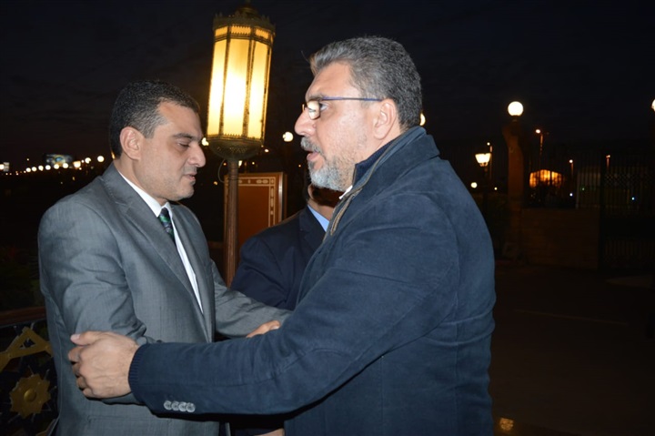 بالصور.. كبار رجال الدولة والوزراء ومشاهير الفن والأعلام في عزاء زوجة وزير الإسكان الأسبق بالصور.. كبار رجال الدولة والوزراء ومشاهير الفن والأعلام في عزاء زوجة وزير الإسكان الأسبق