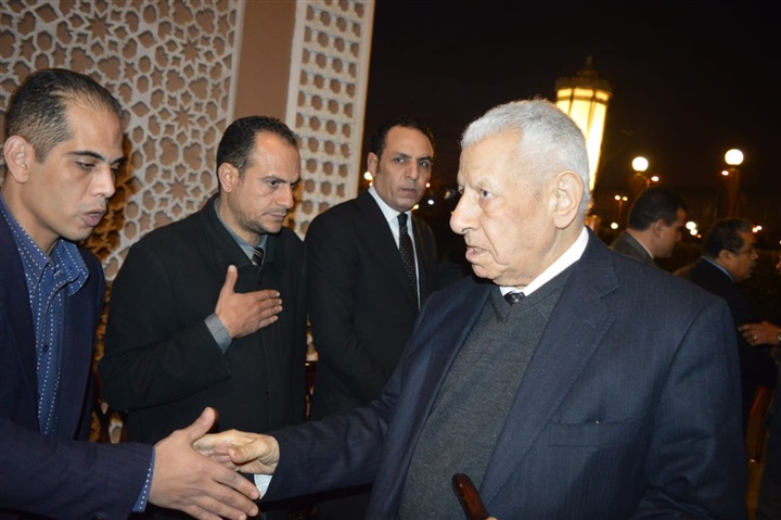 بالصور.. كبار رجال الدولة والوزراء ومشاهير الفن والأعلام في عزاء زوجة وزير الإسكان الأسبق بالصور.. كبار رجال الدولة والوزراء ومشاهير الفن والأعلام في عزاء زوجة وزير الإسكان الأسبق