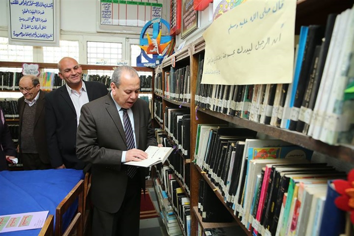 بالصور.. محافظ كفر الشيخ يدعو لتعظيم دور الوسائط والوسائل التعليمية بالمكتبات المدرسية