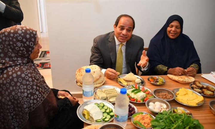 "حياة كريمة" تفتح أبواب الأمل لأهالى "محافظة سوهاج" "حياة كريمة" تفتح أبواب الأمل لأهالى "محافظة سوهاج"