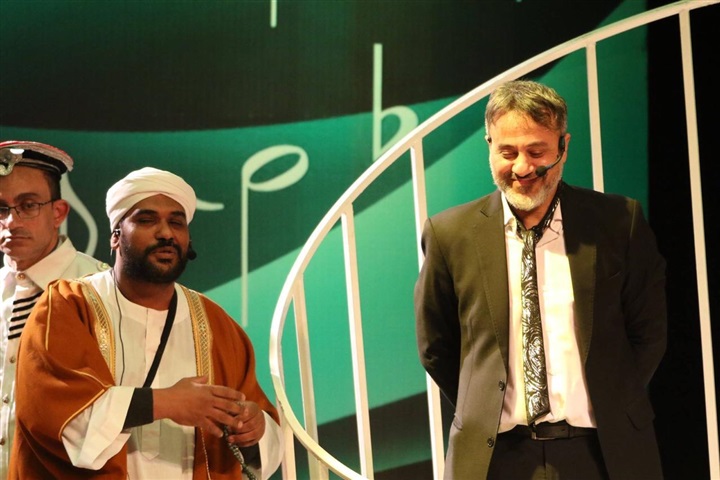 بالصور.. النقشبندي علي مسرح البالون برائعة سيرة حب بالصور.. النقشبندي علي مسرح البالون برائعة سيرة حب
