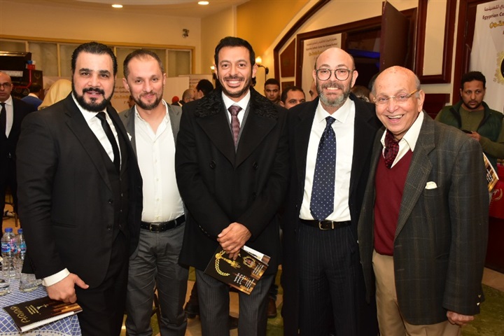 بالصور.. تكريم أعضاء لجنة تحكيم مهرجان المركز الكاثوليكي بحفل ختامه بالصور.. تكريم أعضاء لجنة تحكيم مهرجان المركز الكاثوليكي بحفل ختامه