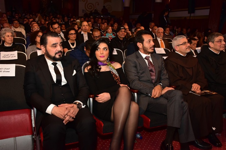 بالصور.. تكريم أعضاء لجنة تحكيم مهرجان المركز الكاثوليكي بحفل ختامه بالصور.. تكريم أعضاء لجنة تحكيم مهرجان المركز الكاثوليكي بحفل ختامه