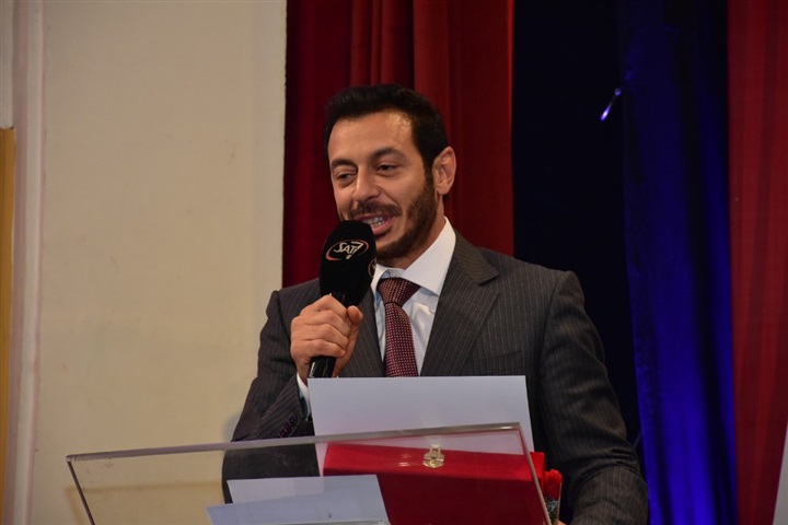 بالصور.. تكريم أعضاء لجنة تحكيم مهرجان المركز الكاثوليكي بحفل ختامه بالصور.. تكريم أعضاء لجنة تحكيم مهرجان المركز الكاثوليكي بحفل ختامه
