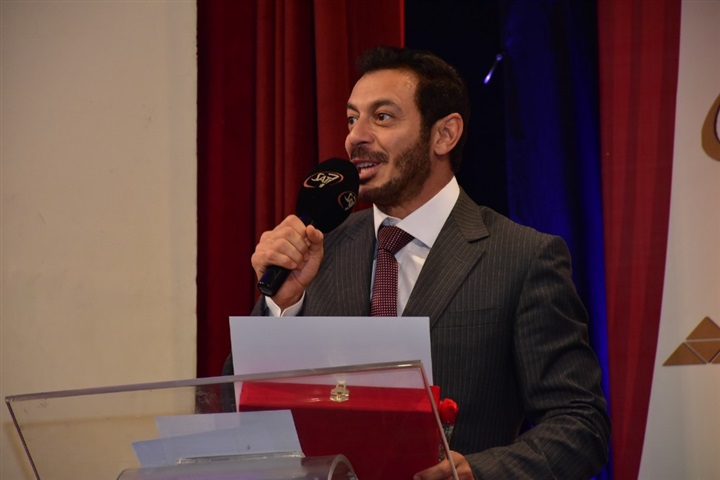 بالصور.. تكريم أعضاء لجنة تحكيم مهرجان المركز الكاثوليكي بحفل ختامه بالصور.. تكريم أعضاء لجنة تحكيم مهرجان المركز الكاثوليكي بحفل ختامه