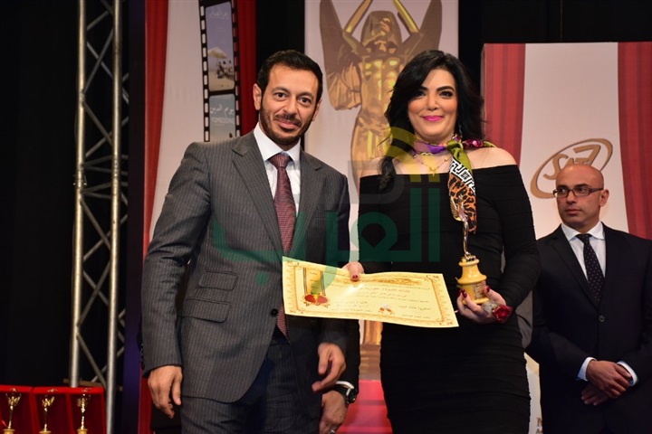 بالصور.. حورية فرغلى والفيشاوى وفيلم "يوم الدين" يحصدون جوائز الأفضل من المركز الكاثوليكى بالصور.. حورية فرغلى والفيشاوى وفيلم "يوم الدين" يحصدون جوائز الأفضل من المركز الكاثوليكى