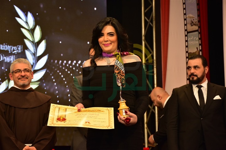 بالصور.. حورية فرغلى والفيشاوى وفيلم "يوم الدين" يحصدون جوائز الأفضل من المركز الكاثوليكى بالصور.. حورية فرغلى والفيشاوى وفيلم "يوم الدين" يحصدون جوائز الأفضل من المركز الكاثوليكى