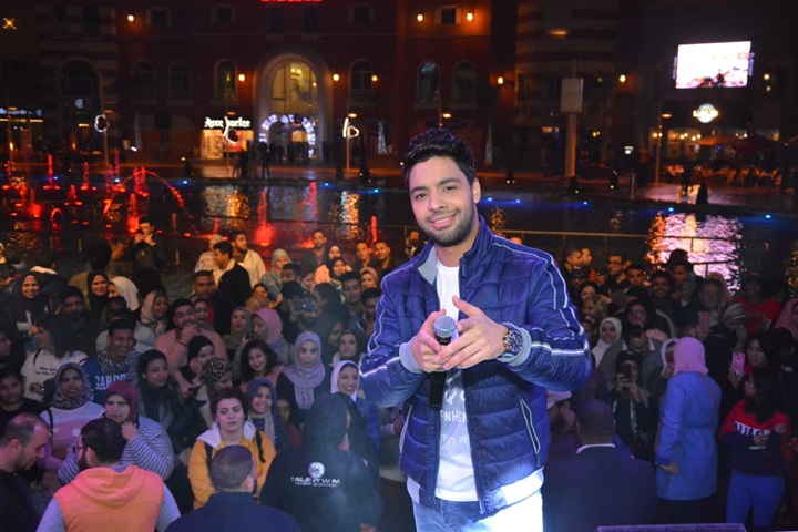 بالصور.. أحمد جمال يتألق بحفل عيد الحب في القاهرة الجديدة بالصور.. أحمد جمال يتألق بحفل عيد الحب في القاهرة الجديدة