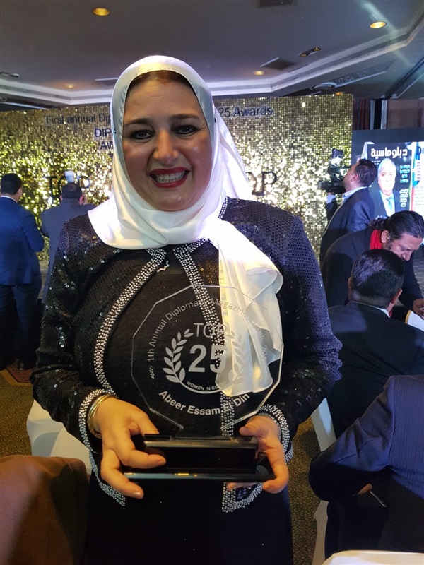 الحرف اليدوية ترفع شكوى "ورش سجاد أبو شعره" للوزراء الحرف اليدوية ترفع شكوى "ورش سجاد أبو شعره" للوزراء