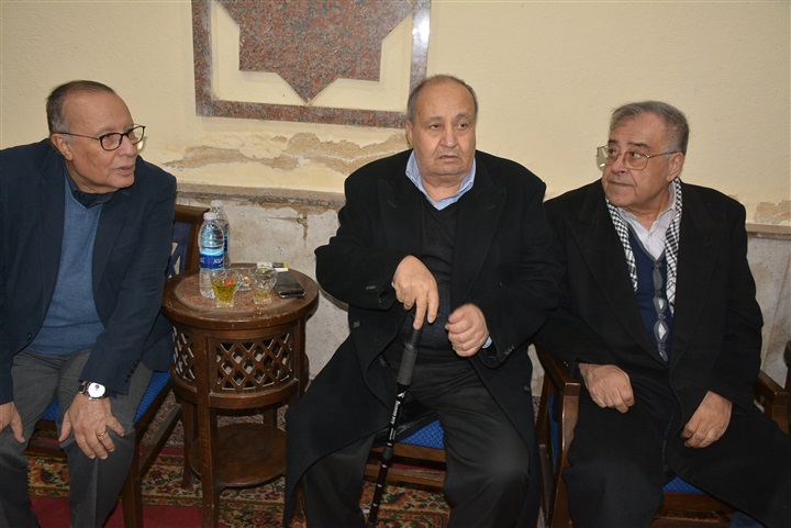 بالصور.. عزت العلايلي ومحمود حميدة ويحي الفخراني يشاركون عزاء مدير التصوير محسن نصر بالصور.. عزت العلايلي ومحمود حميدة ويحي الفخراني يشاركون عزاء مدير التصوير محسن نصر
